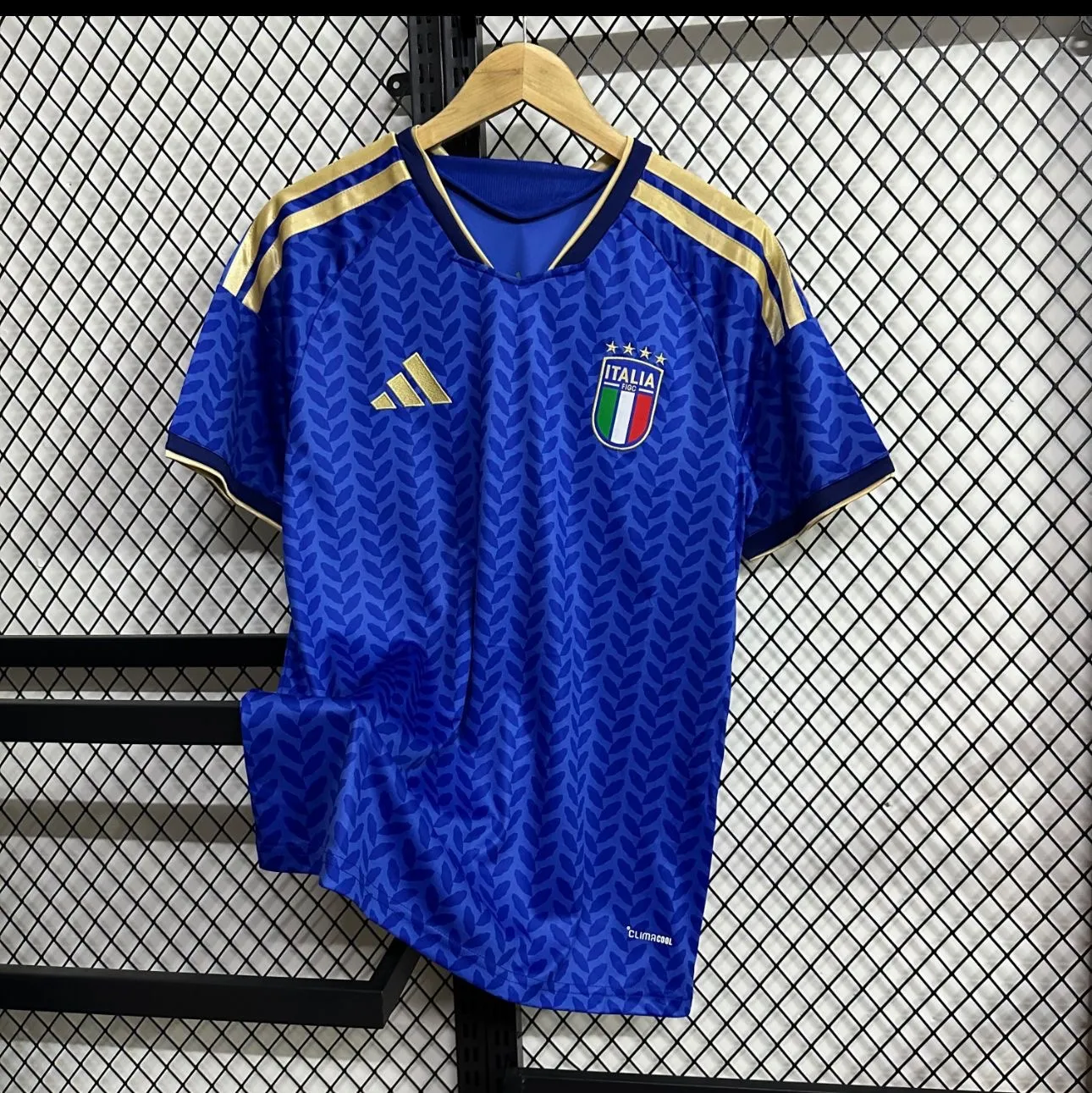 f3a72d01 183d 47bf 9fa9 3baec544729f