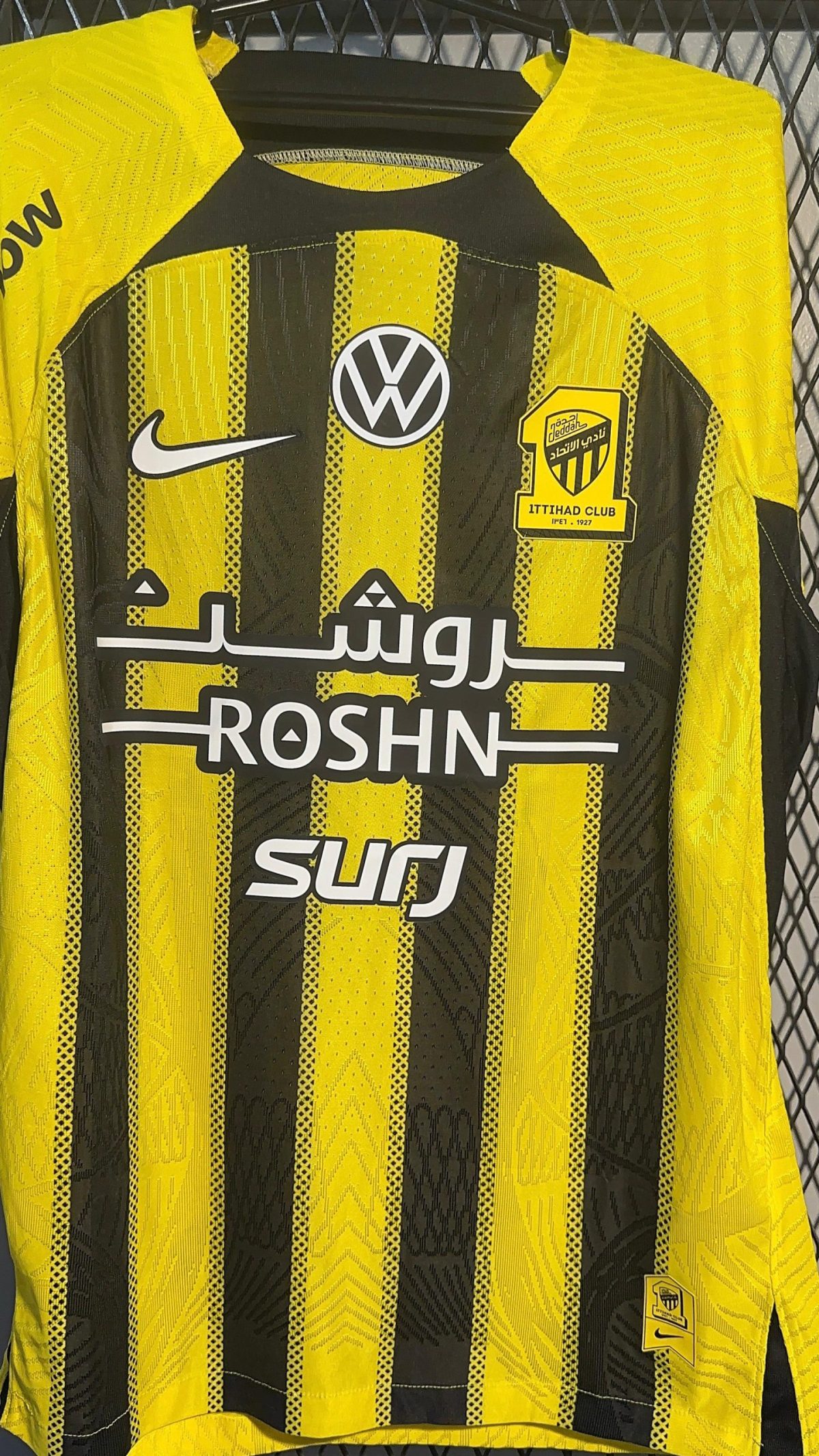 صورة تيشيرت الاتحاد الاصفر 2025 تصميم جديد